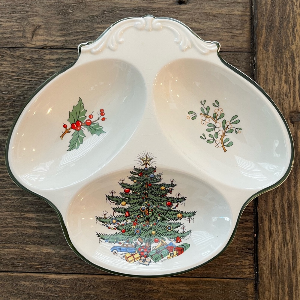 Vintage Cuthbertson Original Christmas Tree snack plate